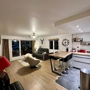 https://appart-entre-lac-et-montagne.hotels-rhonealpes.com